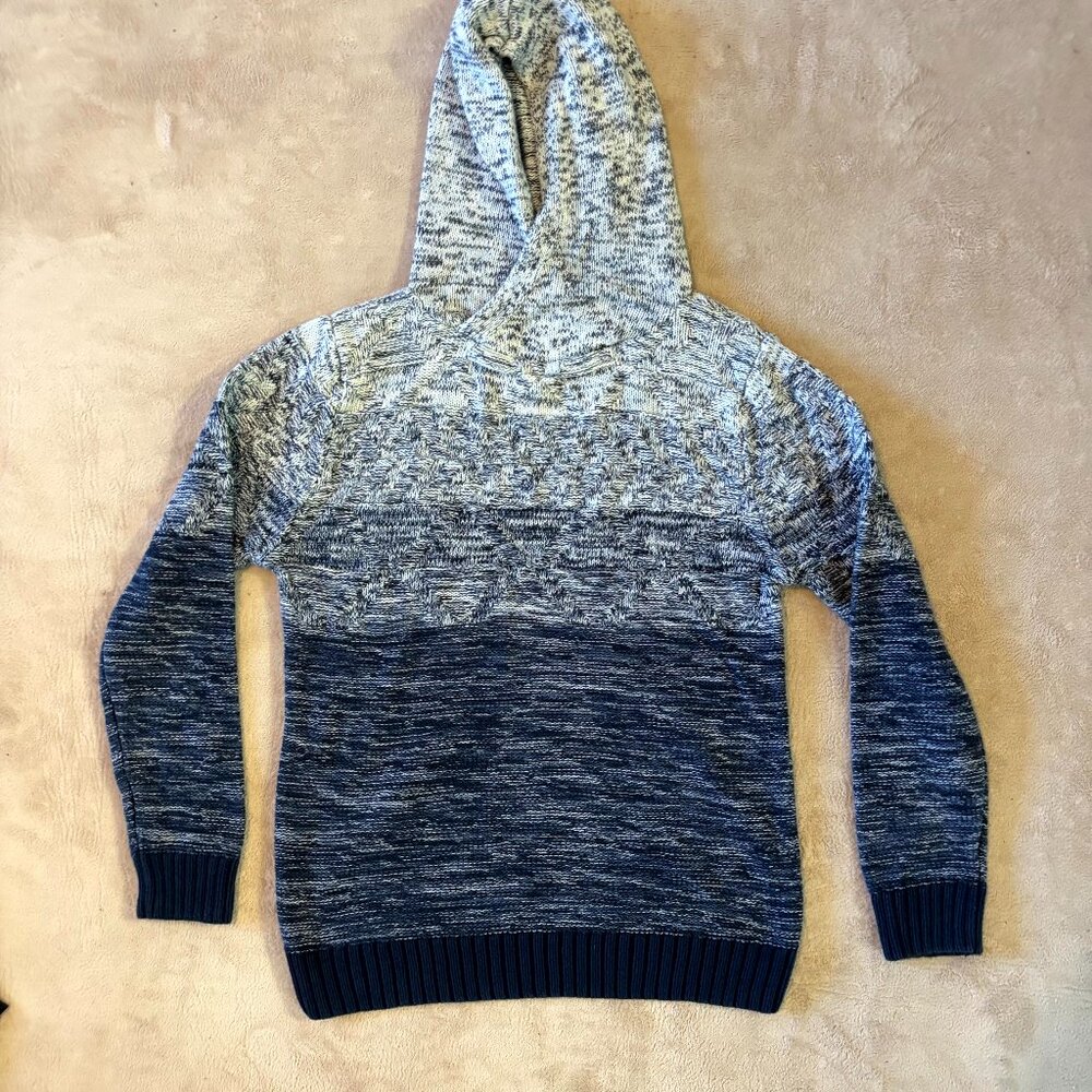 Men's Ombre Knit Hoodie Sweater – Blue & Gray Gradient – Cozy Textured Pullover